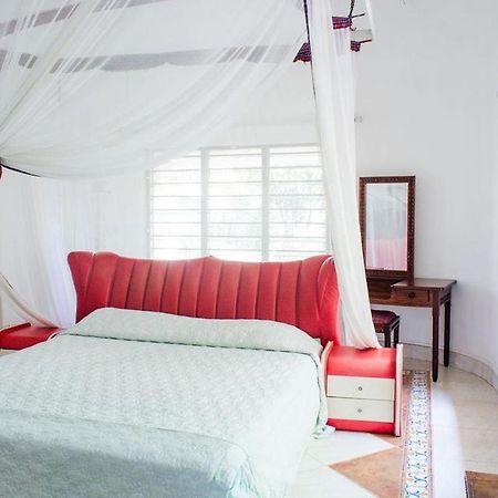 Kijani Cottages Diani Diani Beach Exterior photo