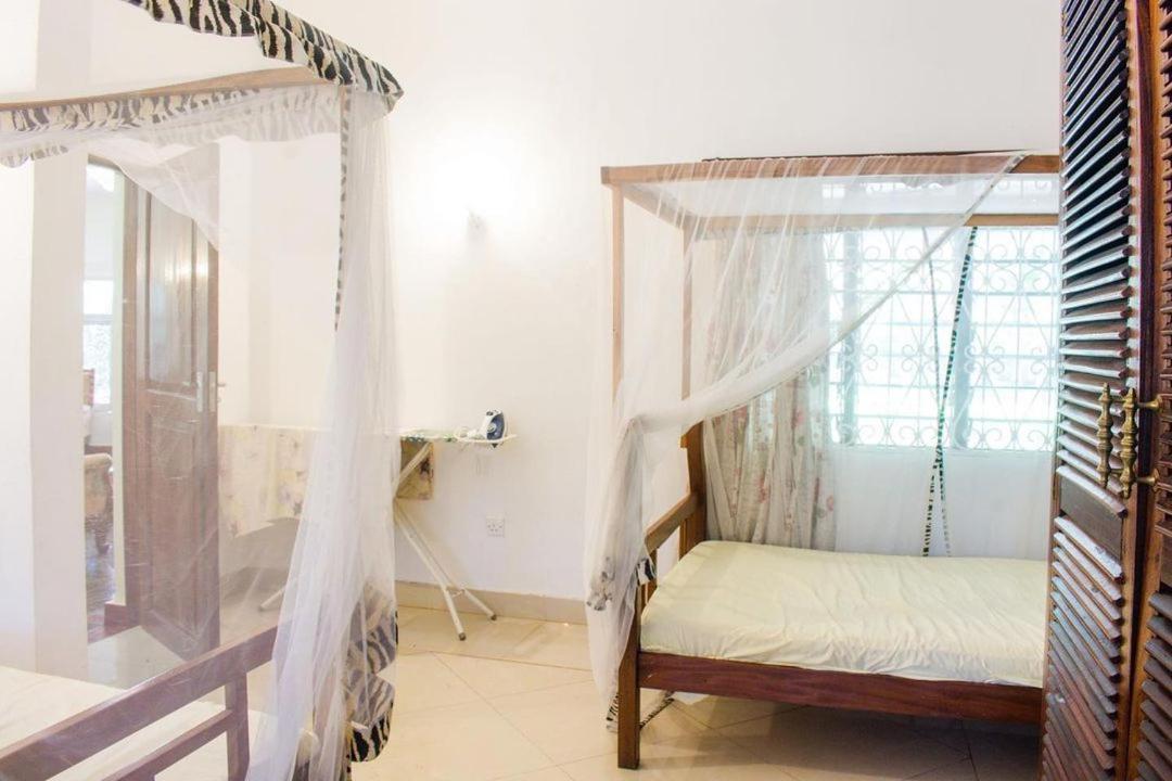 Kijani Cottages Diani Diani Beach Exterior photo