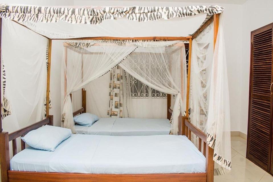 Kijani Cottages Diani Diani Beach Exterior photo
