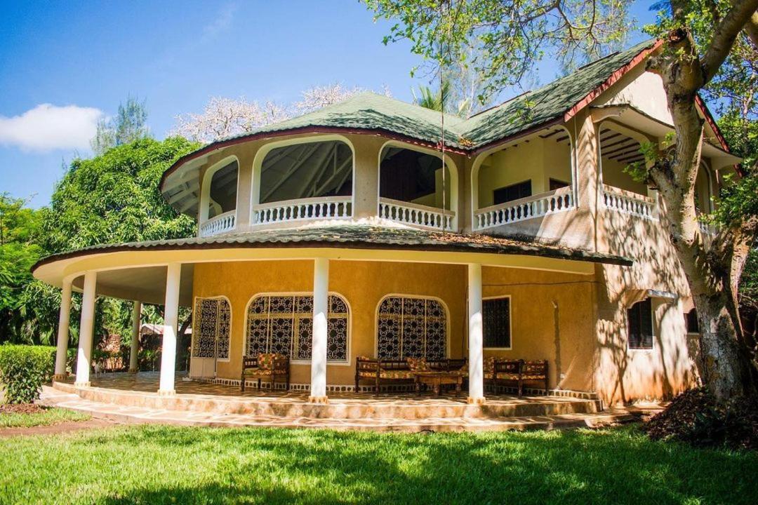 Kijani Cottages Diani Diani Beach Exterior photo